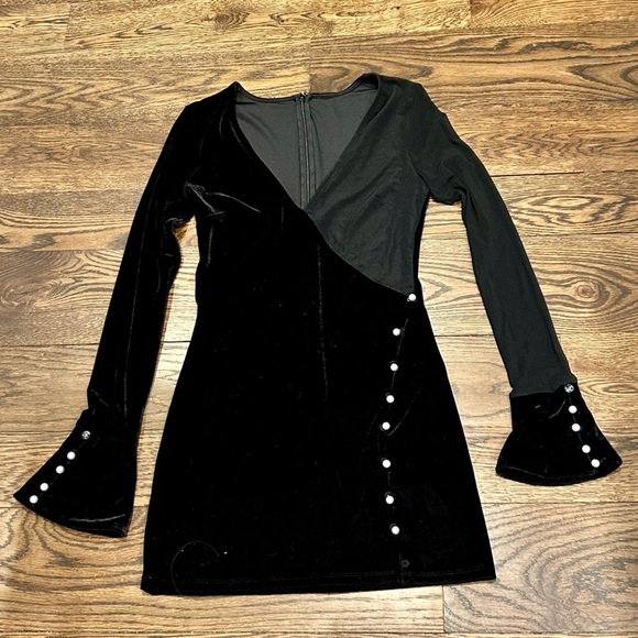 NBD Black Mariella Bodycon Velvet Dress - Picture 5 of 11